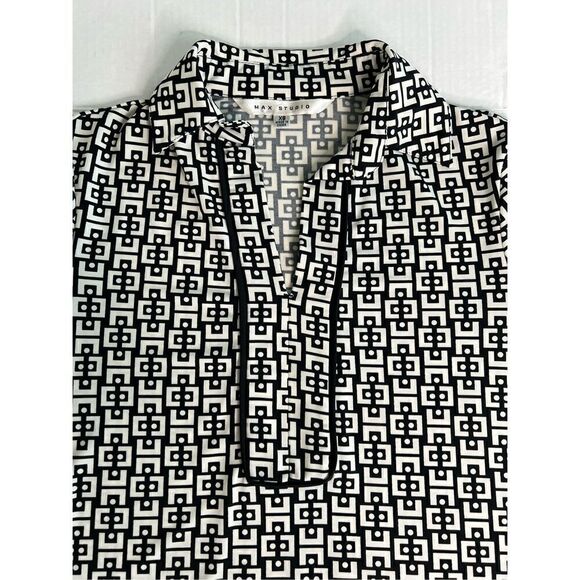 Max Studio XS collared v-neck pullover dress - Picture 4 of 9